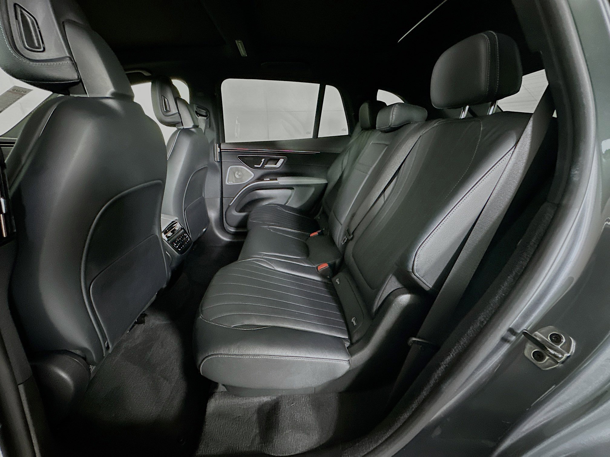Used 2023 Mercedes-Benz EQS 450+ SUV image 26