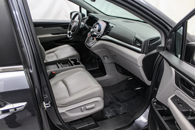 Used 2018 Honda Odyssey Touring image 19