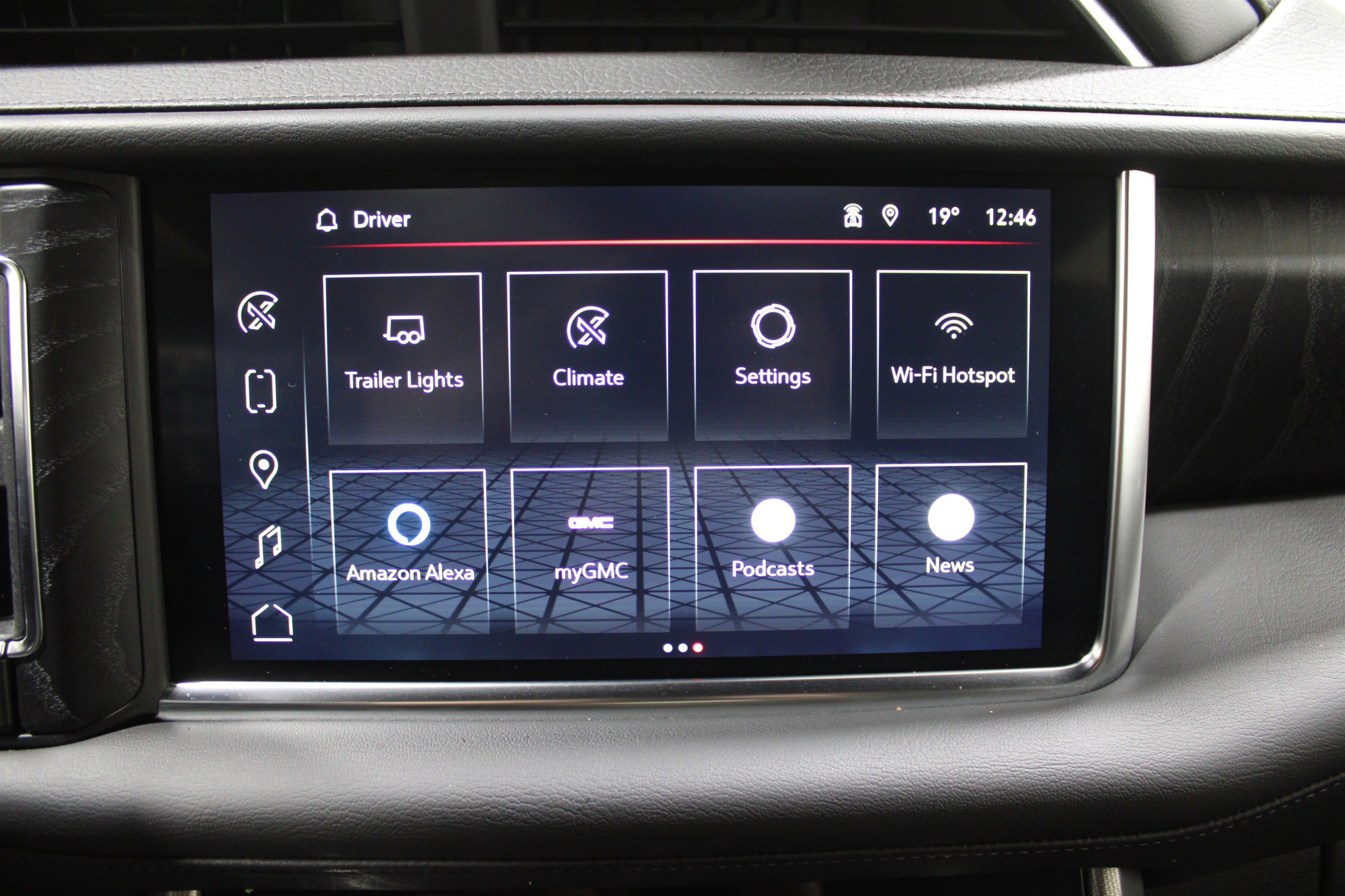 Used 2024 GMC Yukon Denali image 21