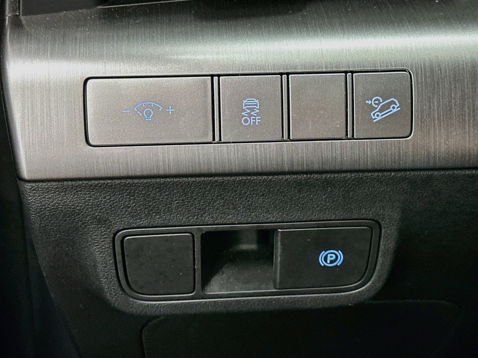 Used 2025 Hyundai Kona SEL AWD/4WD image 17
