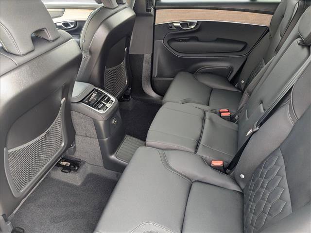Certified 2025 Volvo XC90 T8 Plus w/ Protection Package Premier image 15