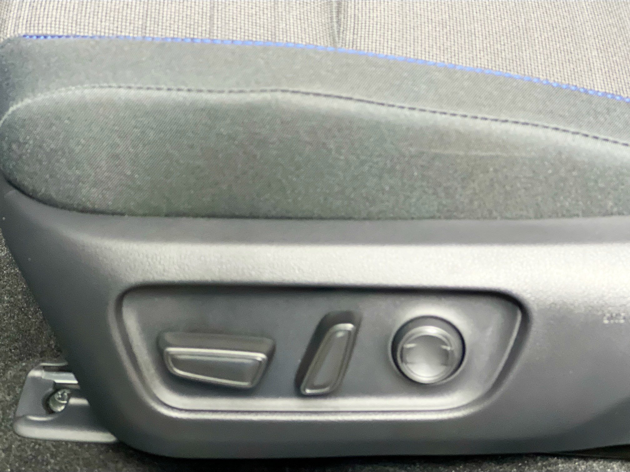 New 2026 Toyota RAV4 SE AWD/4WD image 15