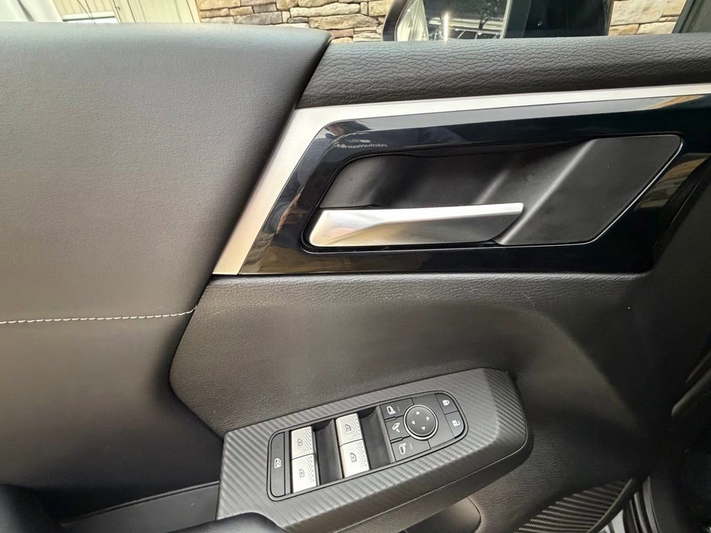 Used 2023 Mitsubishi Outlander SE Black Edition image 26