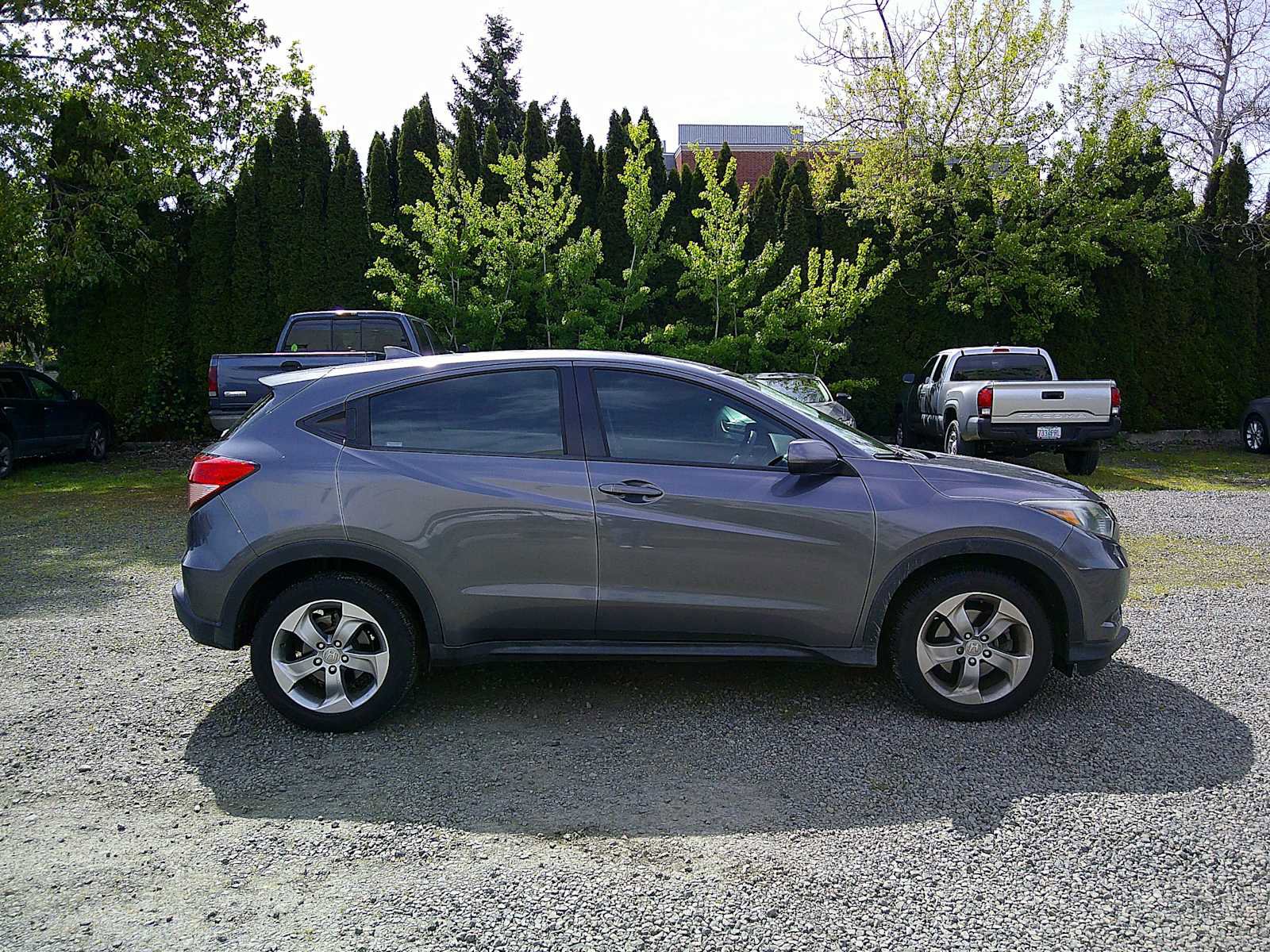 Used 2017 Honda HR-V LX image 6