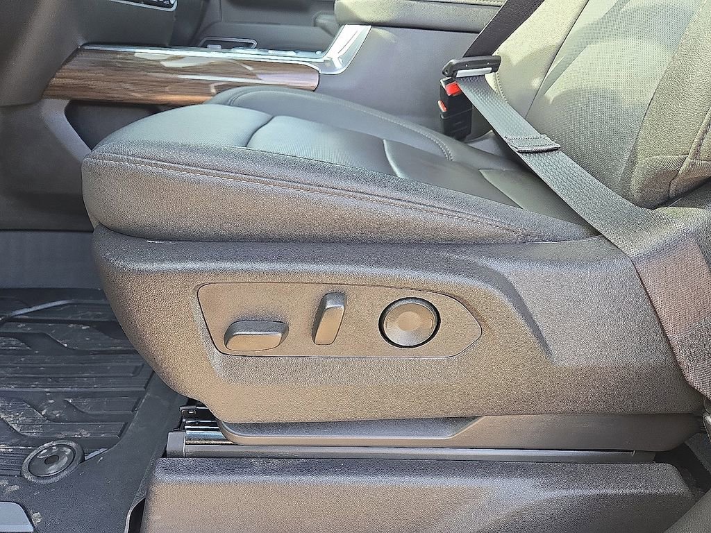 Used 2025 GMC Sierra 2500 SLT w/ Texas SLT Premium Package image 24