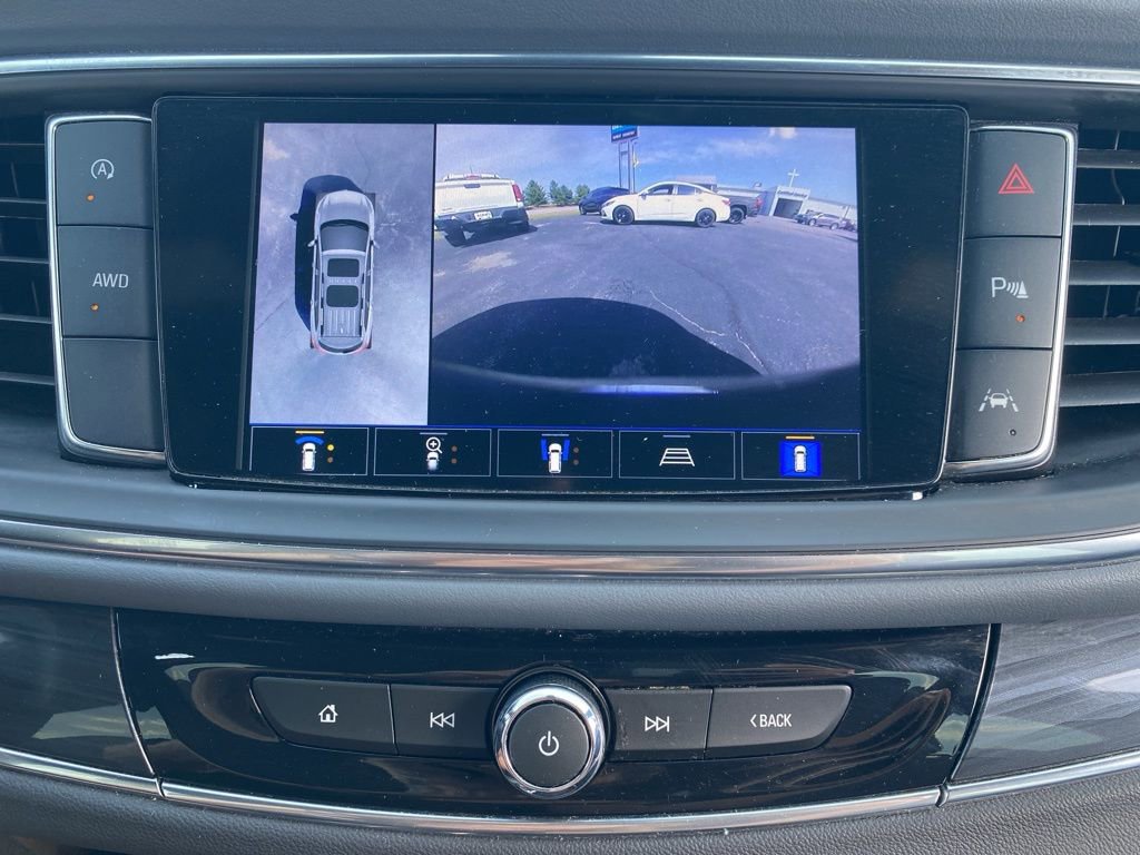 Used 2024 Buick Enclave Premium image 37