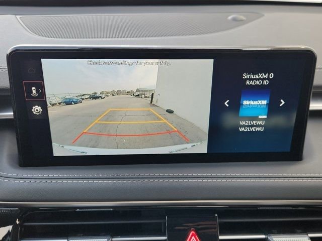 Used 2025 Genesis G70 2.5T image 6