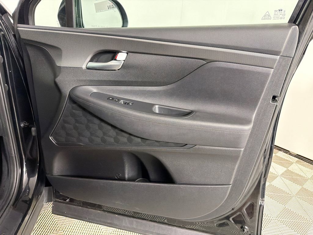 Used 2019 Hyundai Santa Fe SE FWD image 14