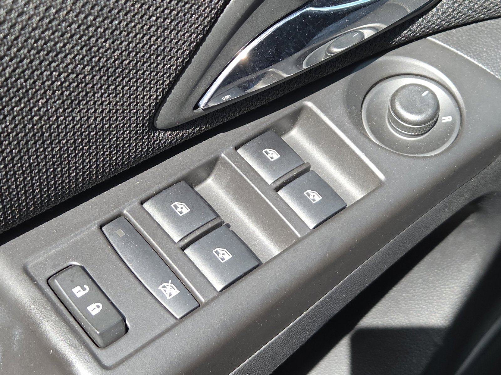 Used 2016 Chevrolet Cruze LT FWD image 22