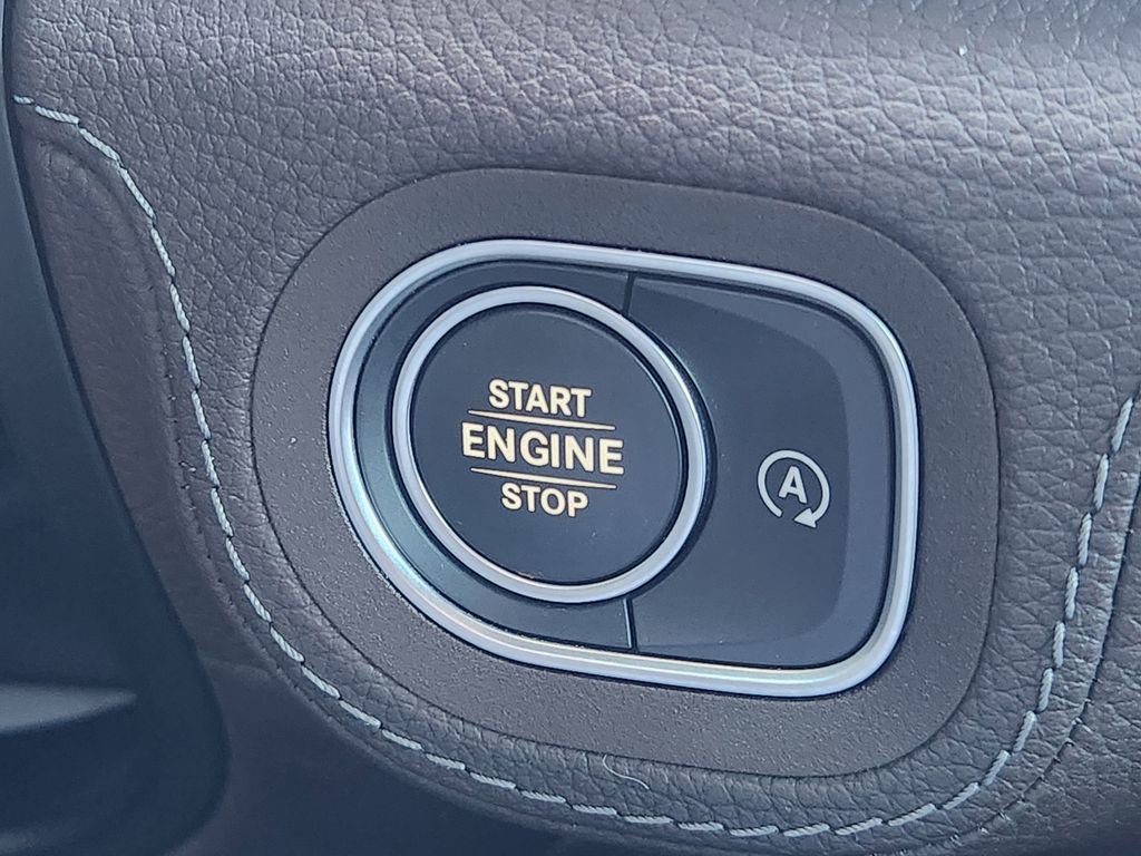 Used 2021 Mercedes-Benz GLS 450 4MATIC image 20