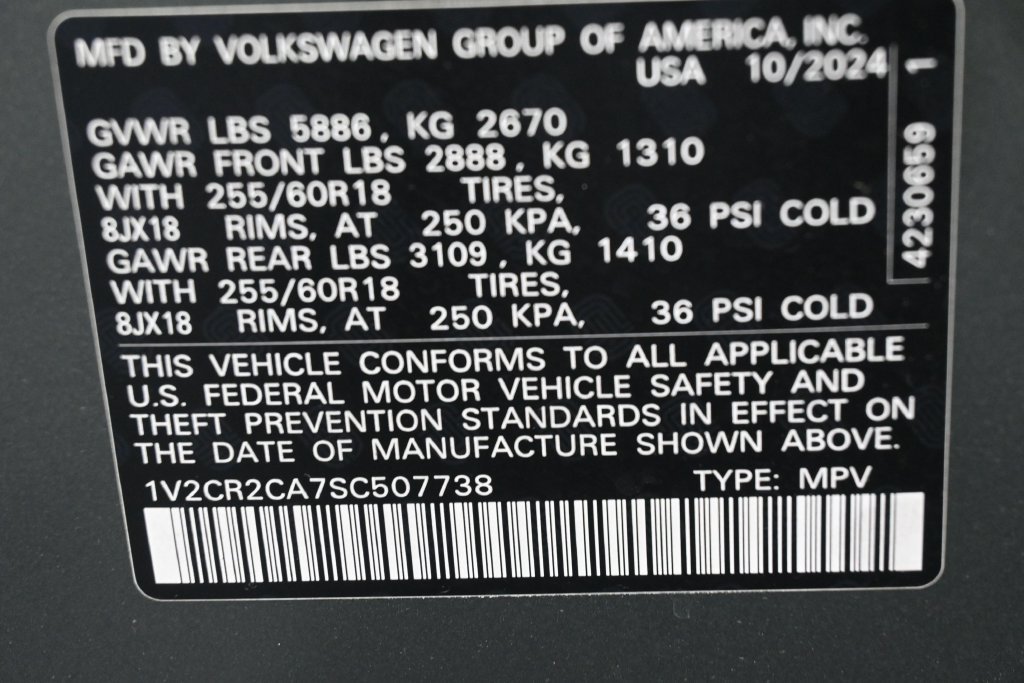 Used 2025 Volkswagen Atlas Peak Edition SE AWD/4WD image 9