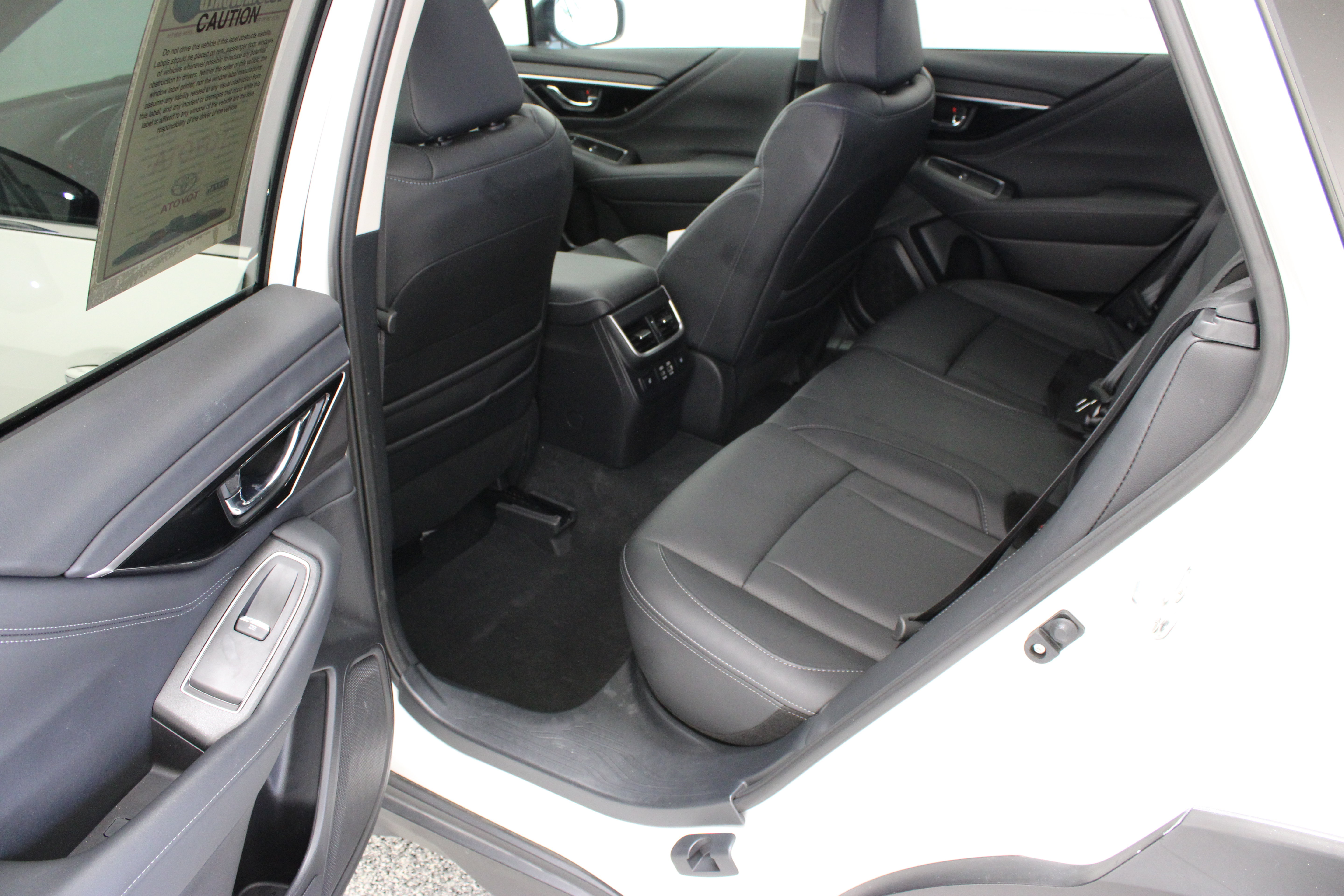 Used 2023 Subaru Outback Touring XT AWD/4WD image 30