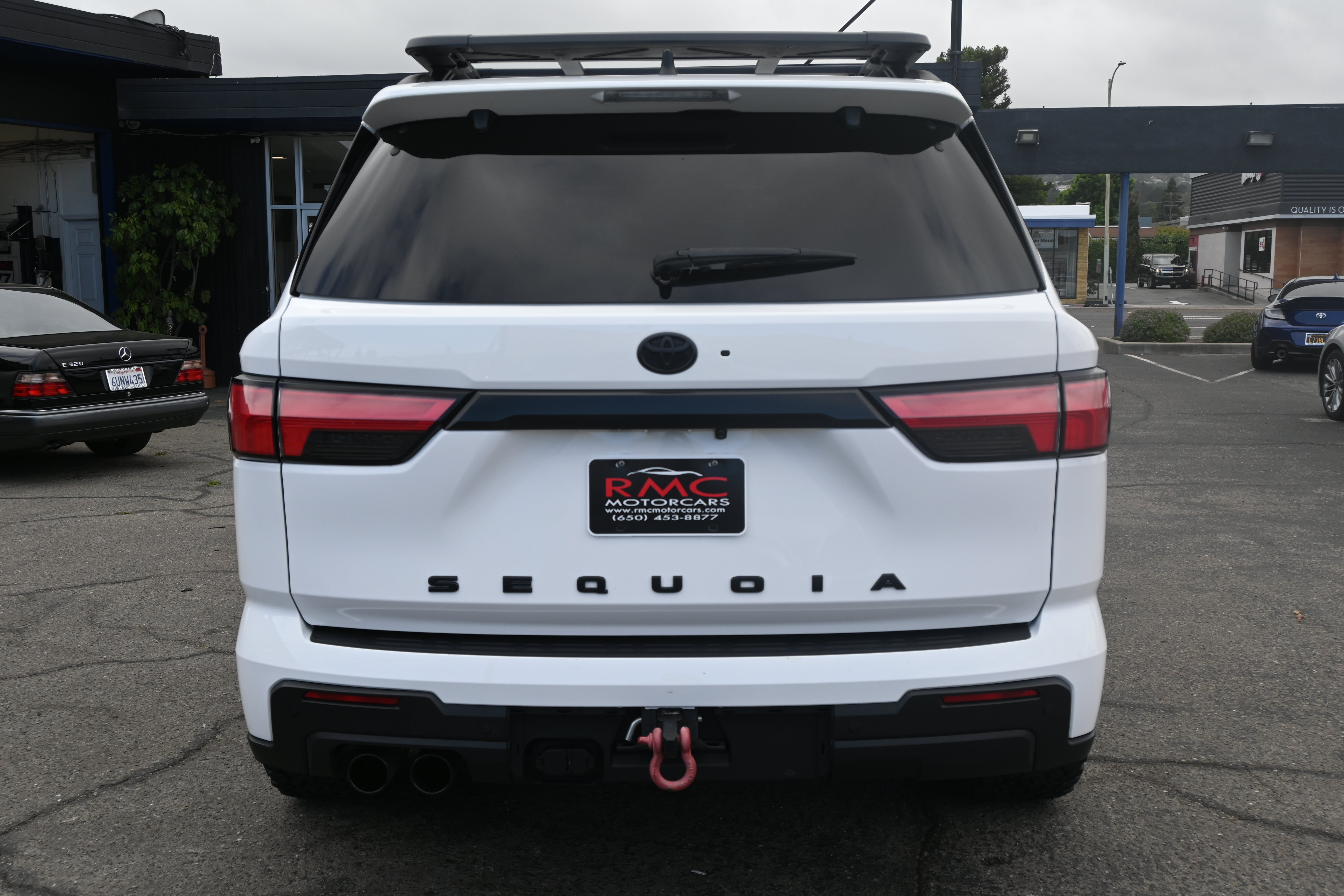 Used 2024 Toyota Sequoia TRD Pro AWD/4WD image 8