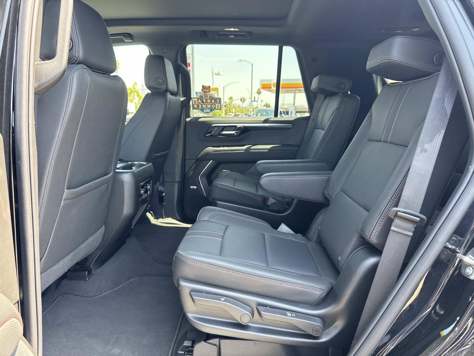 Used 2026 Chevrolet Tahoe RST w/ Comfort Package AWD/4WD image 27