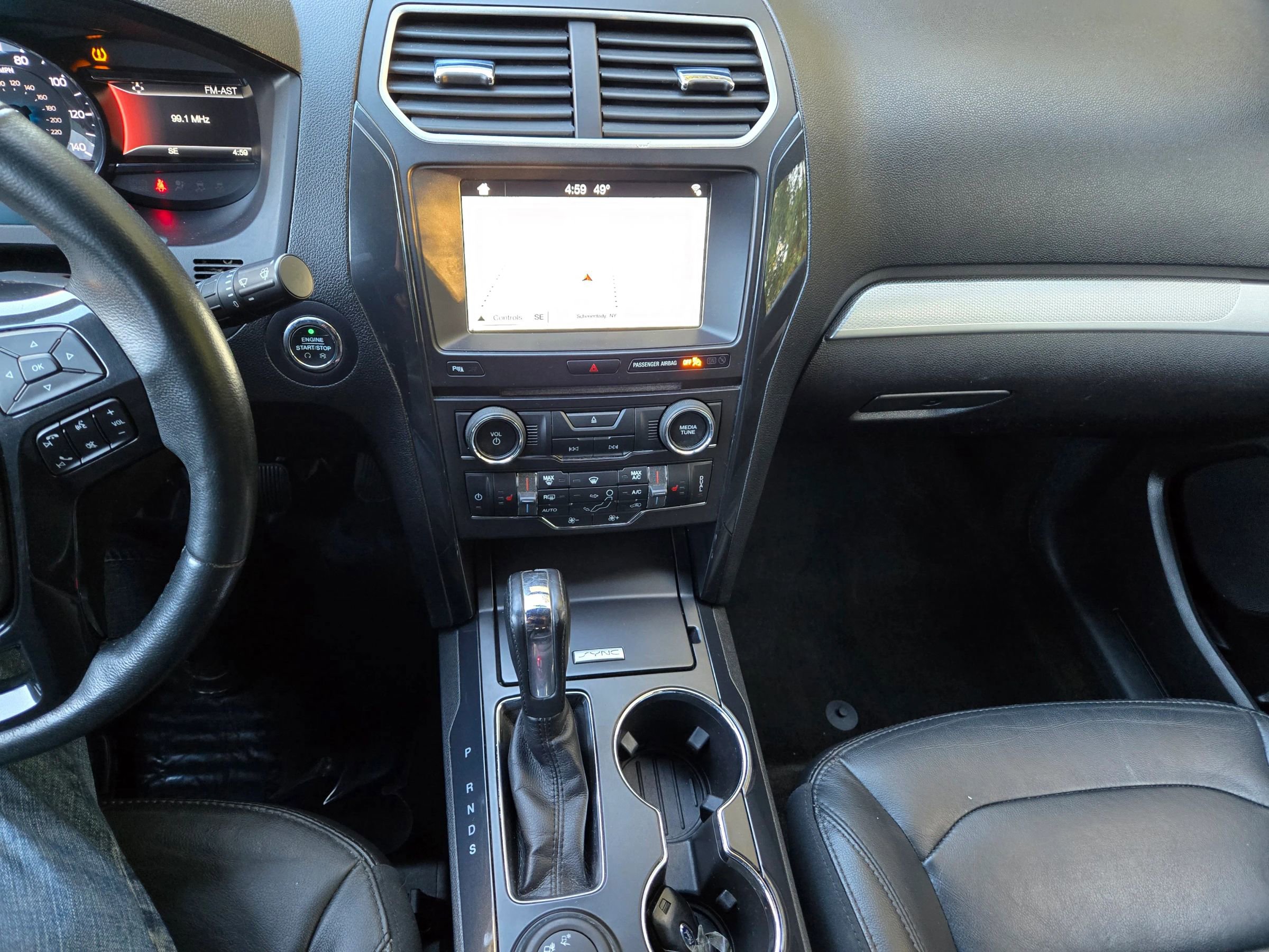 Used 2017 Ford Explorer XLT w/ Equipment Group 202A image 17