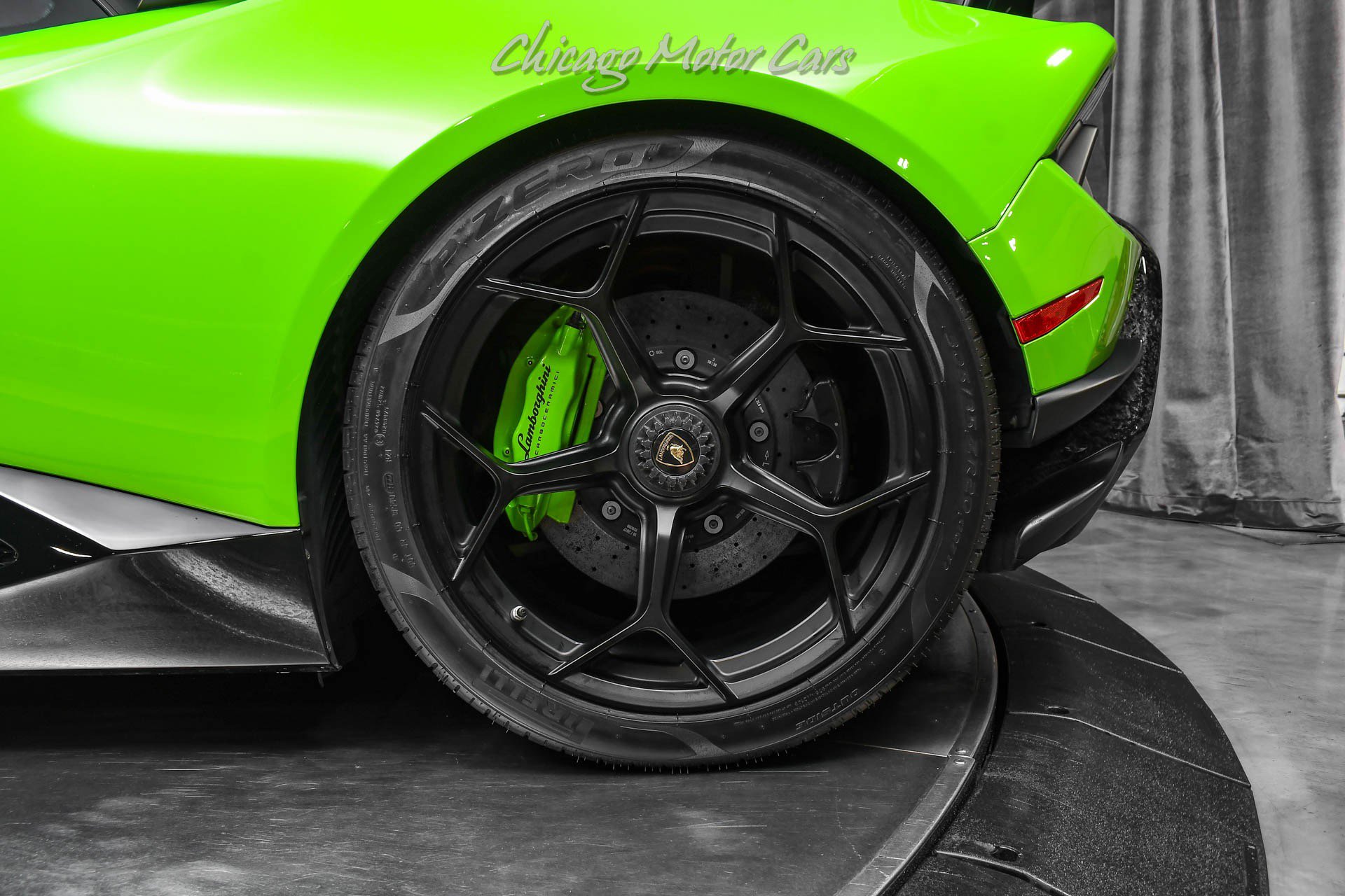 Used 2018 Lamborghini Huracan Performante AWD/4WD image 47