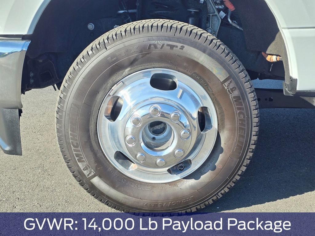 Used 2026 Ford F350 Lariat w/ Lariat Premium Package AWD/4WD image 10