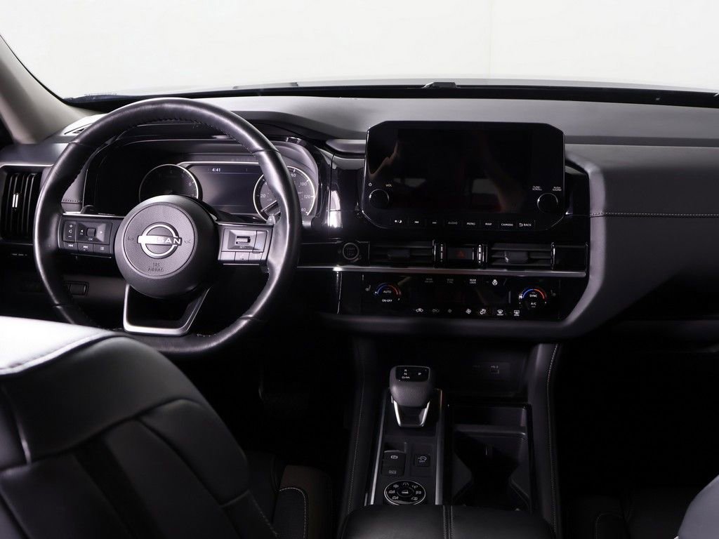 Used 2024 Nissan Pathfinder SL AWD/4WD image 34