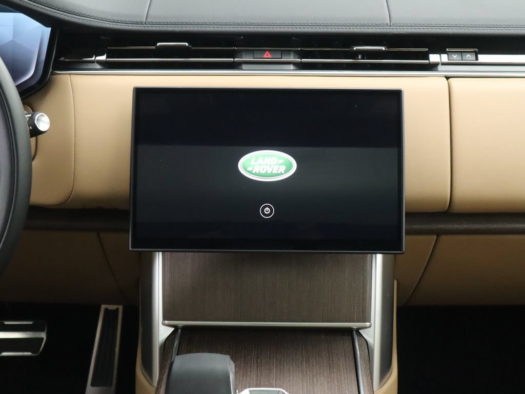 Used 2024 Land Rover Range Rover SE AWD/4WD image 14