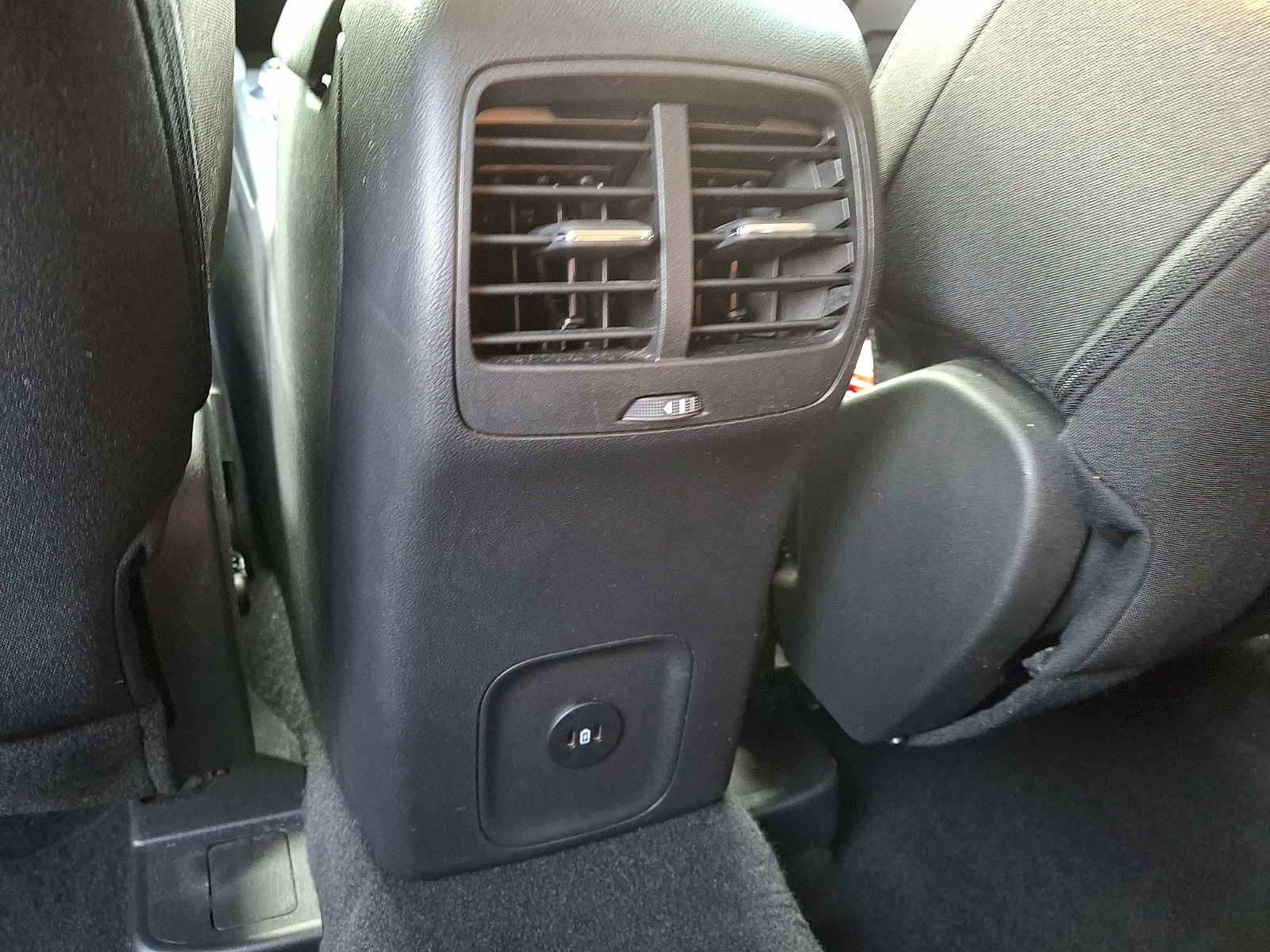 Used 2023 Ford Escape Active AWD/4WD image 11