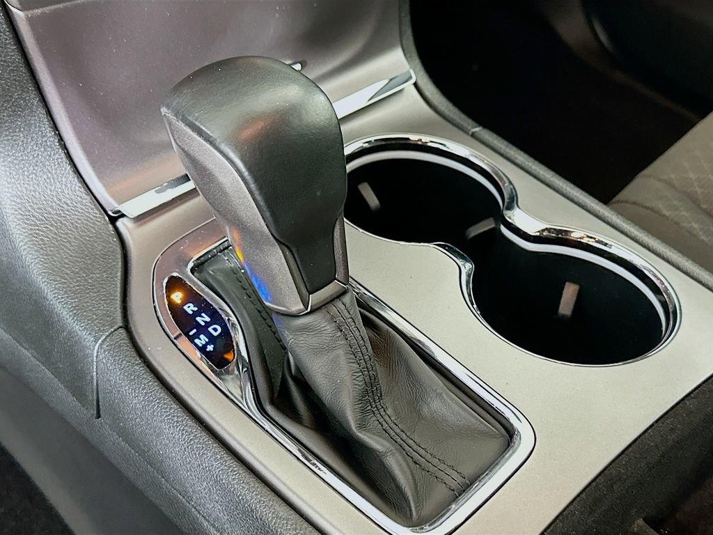 Used 2019 Jeep Grand Cherokee Laredo image 16