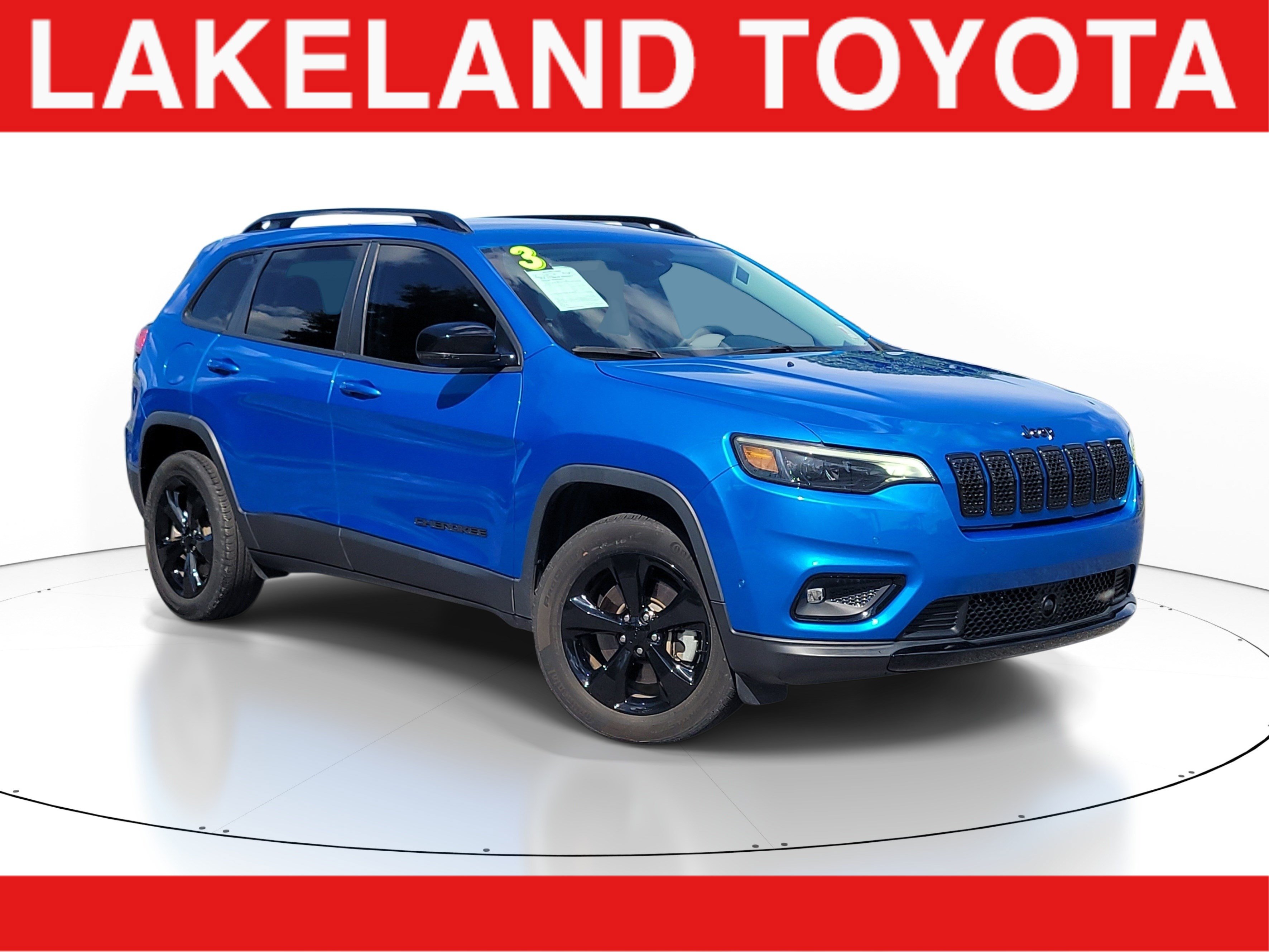 Used 2023 Jeep Cherokee Altitude Lux AWD/4WD video 1