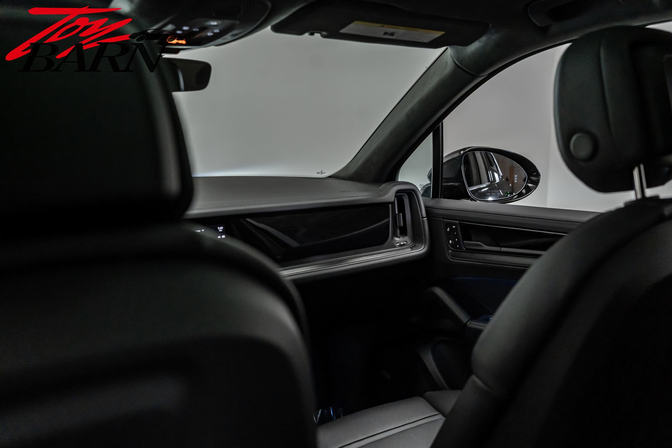 Used 2025 Porsche Cayenne GTS image 46