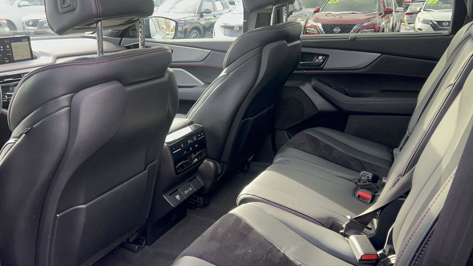 Used 2023 Acura MDX A-Spec image 29