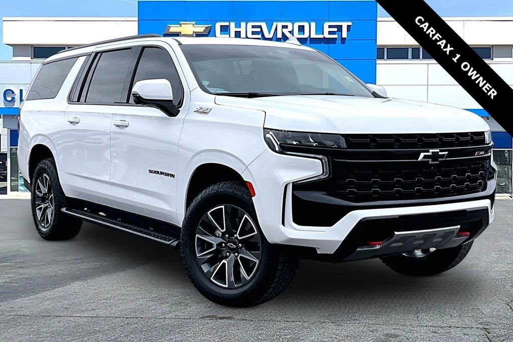 Used 2024 Chevrolet Suburban Z71 w/ Luxury Package AWD/4WD image 1