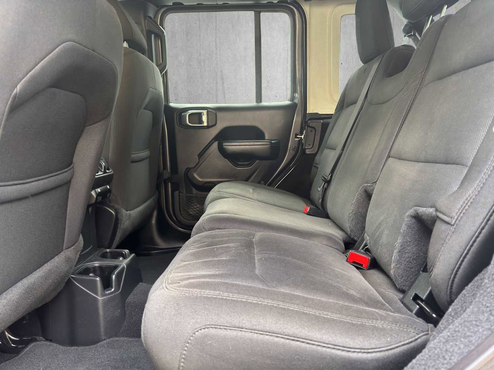 Used 2021 Jeep Wrangler Unlimited Sport image 17