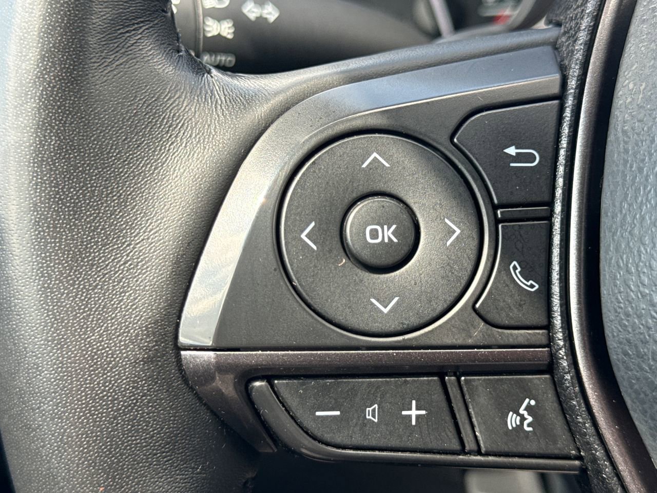 Used 2024 Toyota Camry SE FWD image 26