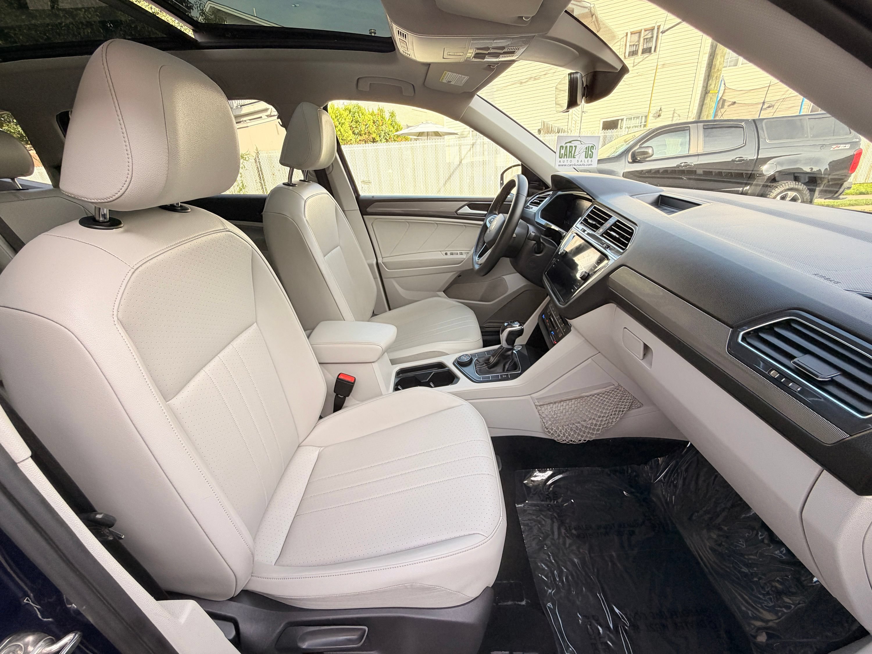 Used 2022 Volkswagen Tiguan SE AWD/4WD image 23