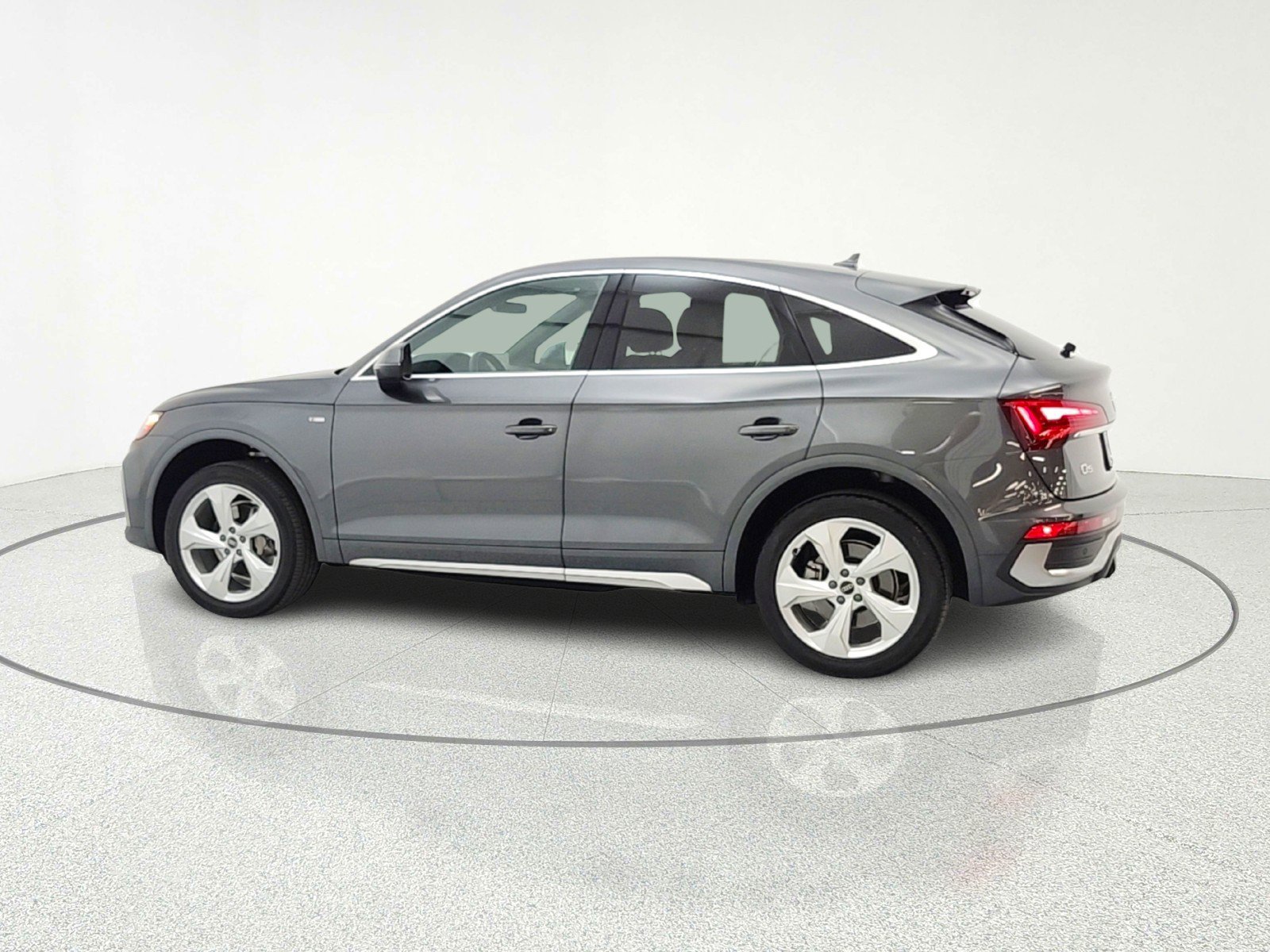 Used 2023 Audi Q5 2.0T Premium Plus w/ Premium Plus Package image 7