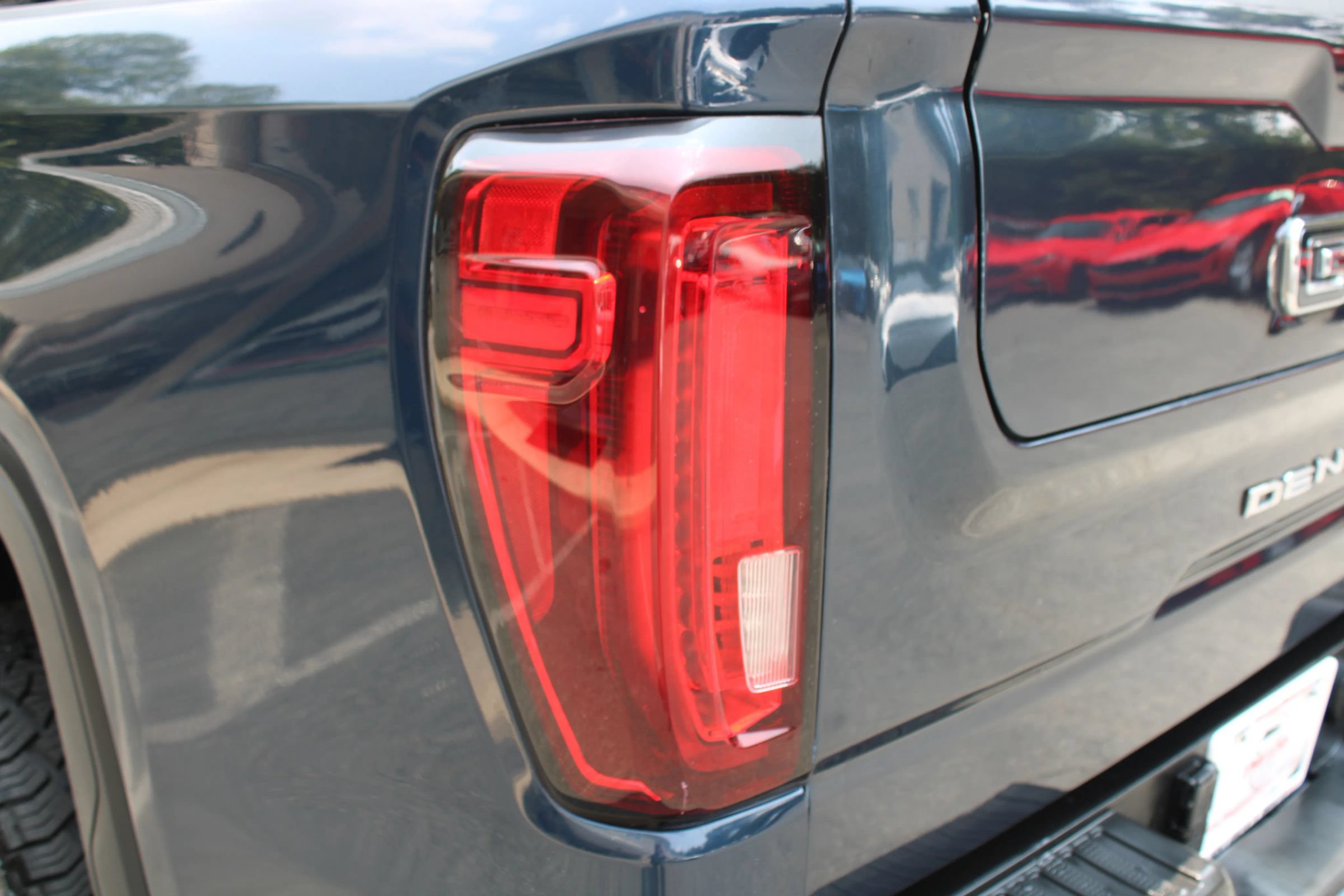 Used 2022 GMC Sierra 1500 Denali Ultimate AWD/4WD image 30
