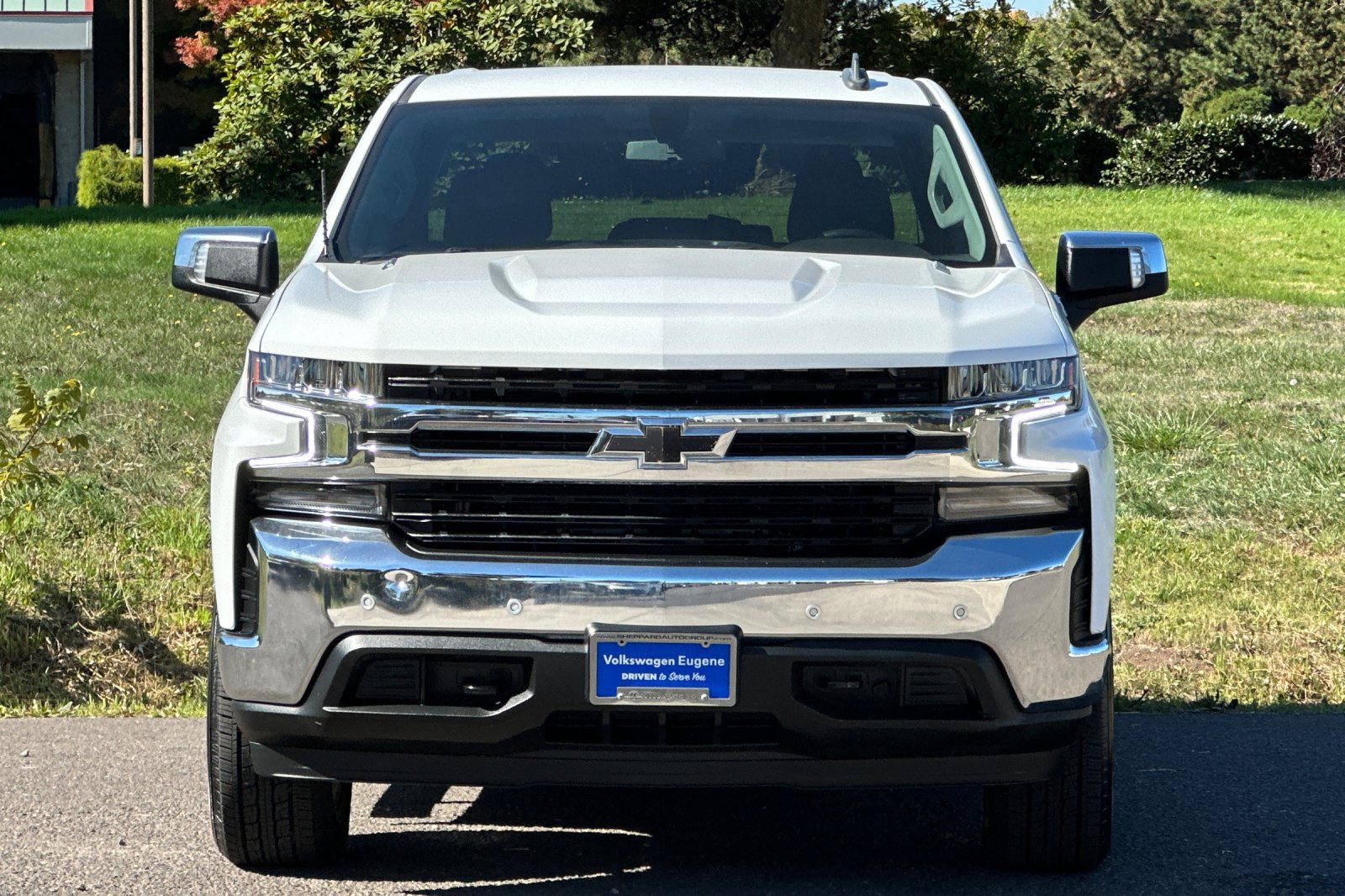 Used 2022 Chevrolet Silverado 1500 LT w/ Z71 Off-Road Package AWD/4WD image 8