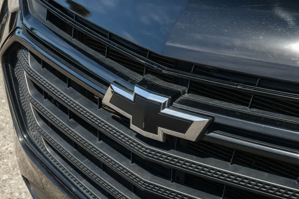 Used 2020 Chevrolet Traverse Premier w/ LPO, Black Accent Package FWD image 5