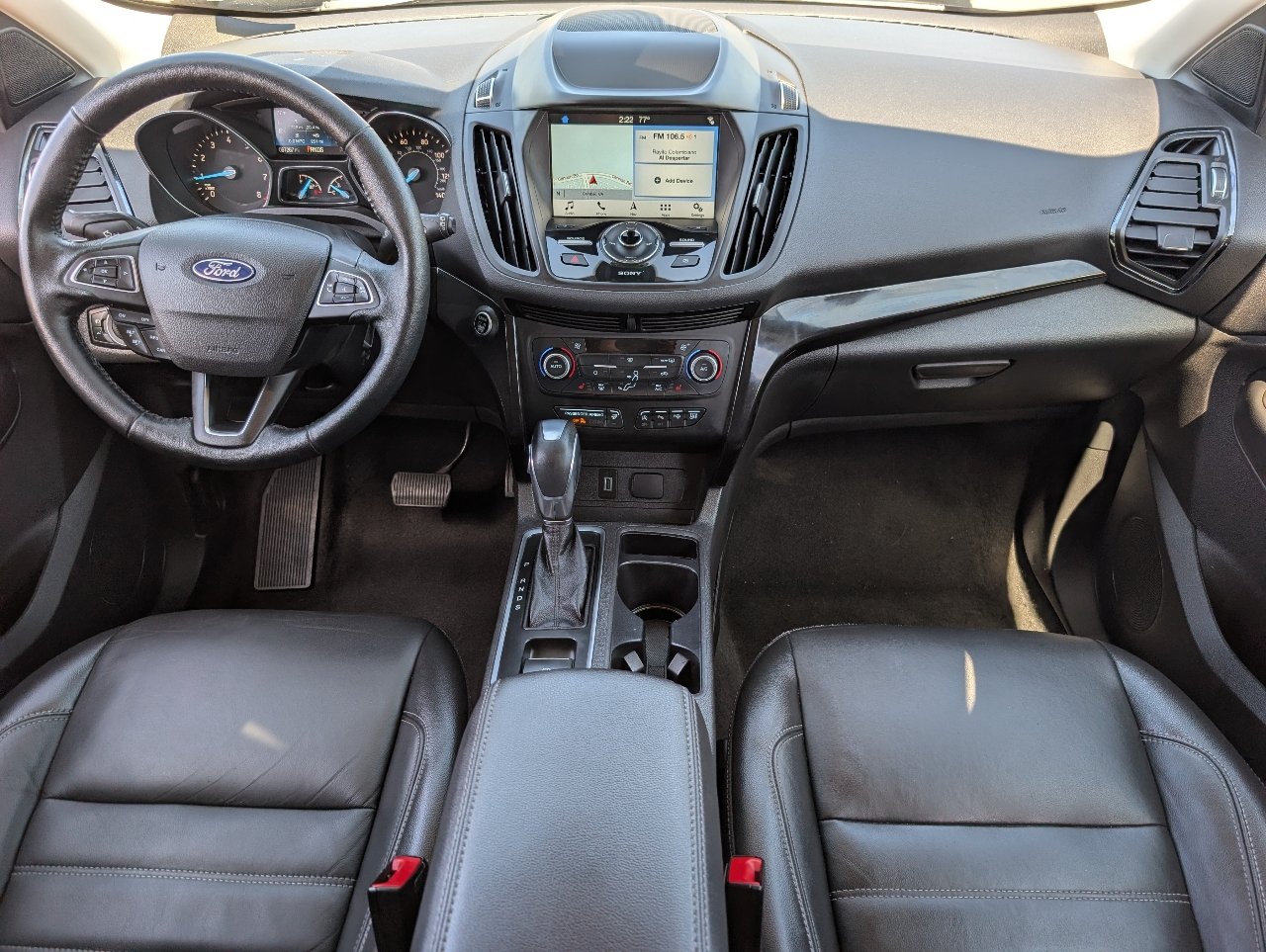 Used 2019 Ford Escape Titanium FWD image 4