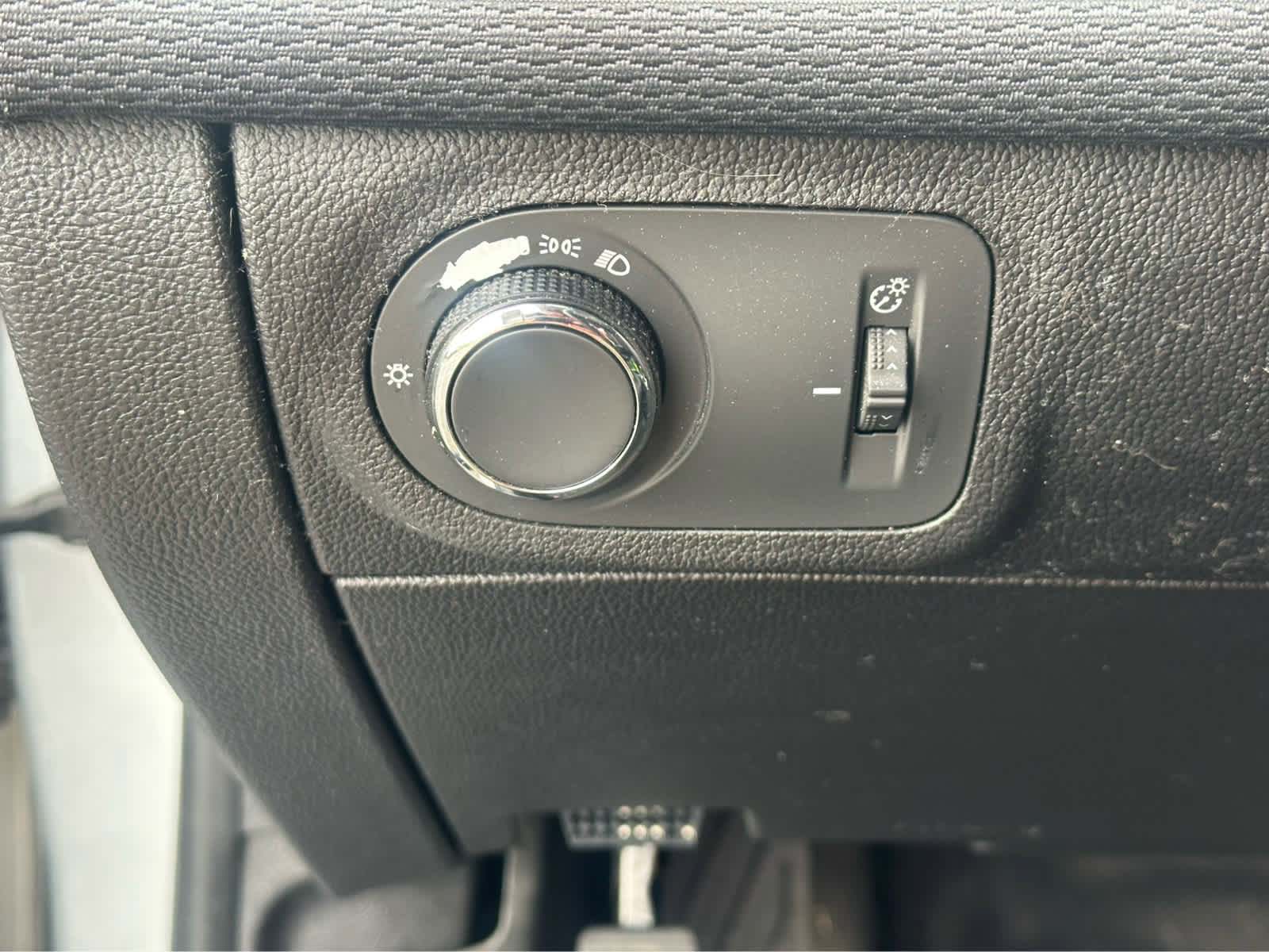 Used 2018 Chevrolet Cruze LS FWD image 17