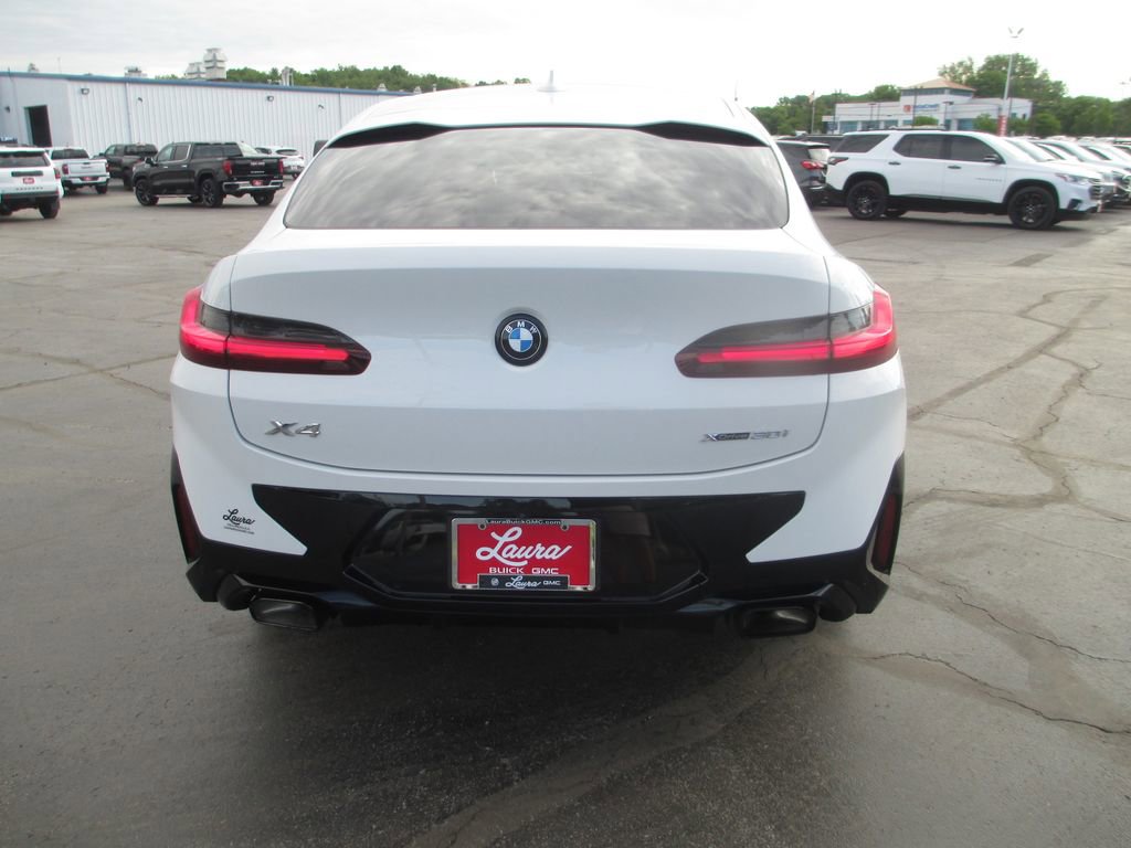 Used 2023 BMW X4 xDrive30i w/ M Sport Package AWD/4WD image 7