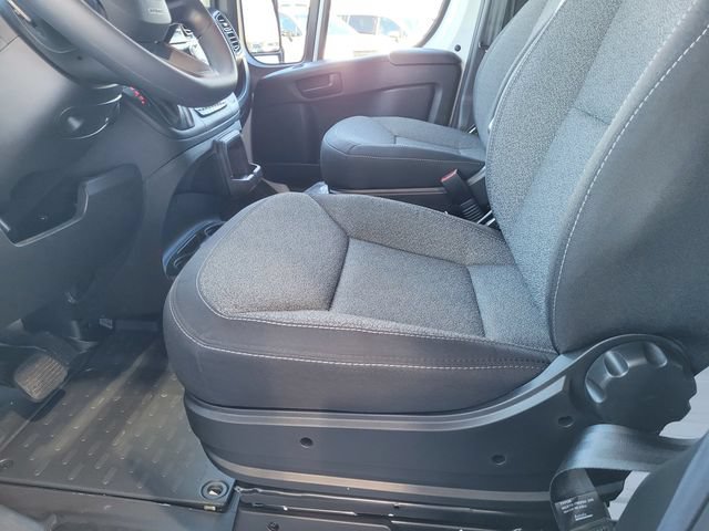 Used 2025 RAM ProMaster 2500 w/ Crew Van Package FWD image 17