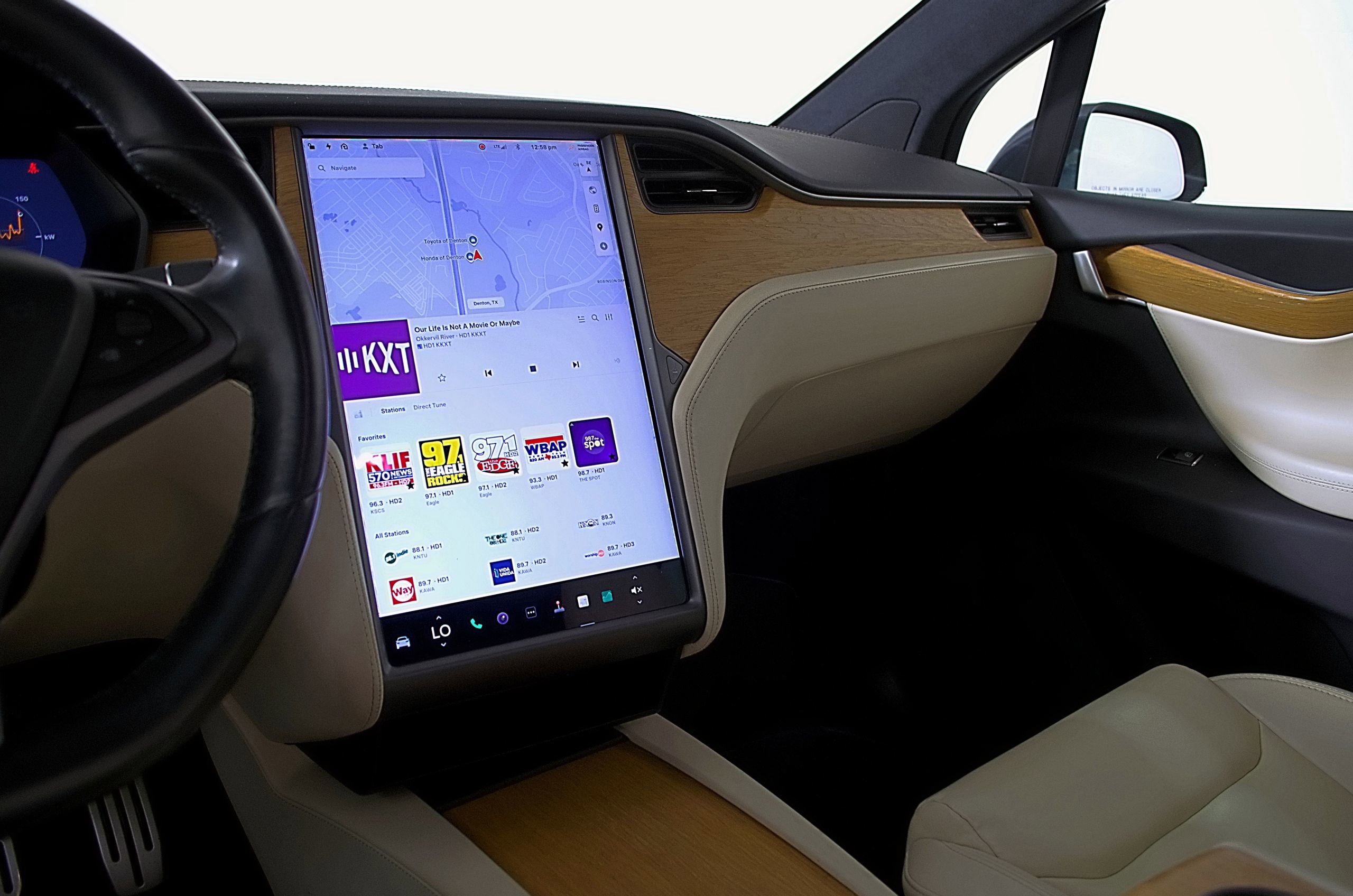 Used 2020 Tesla Model X Performance AWD/4WD image 28
