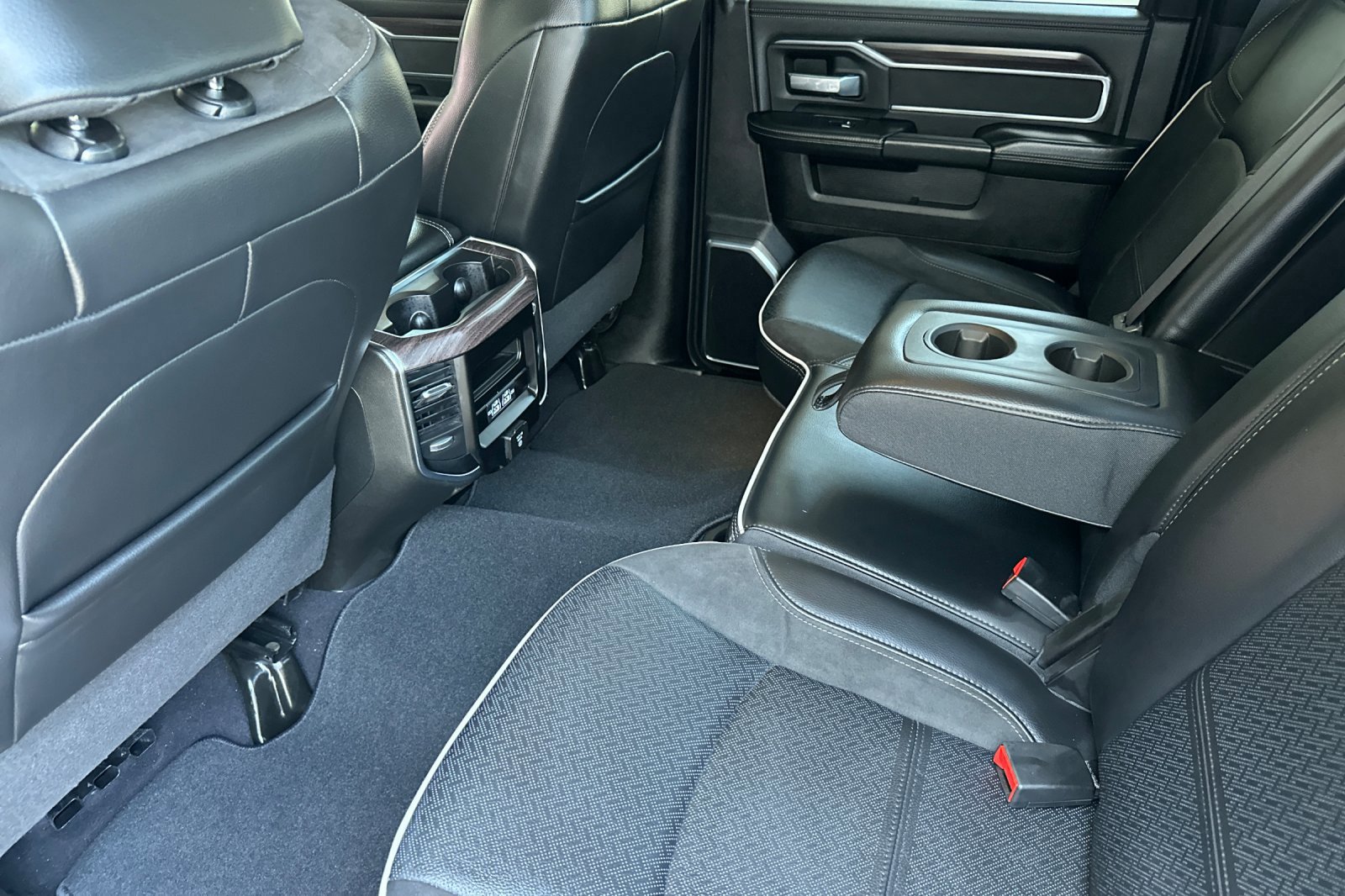 New 2025 RAM 2500 Laramie w/ Towing Technology Group image 9