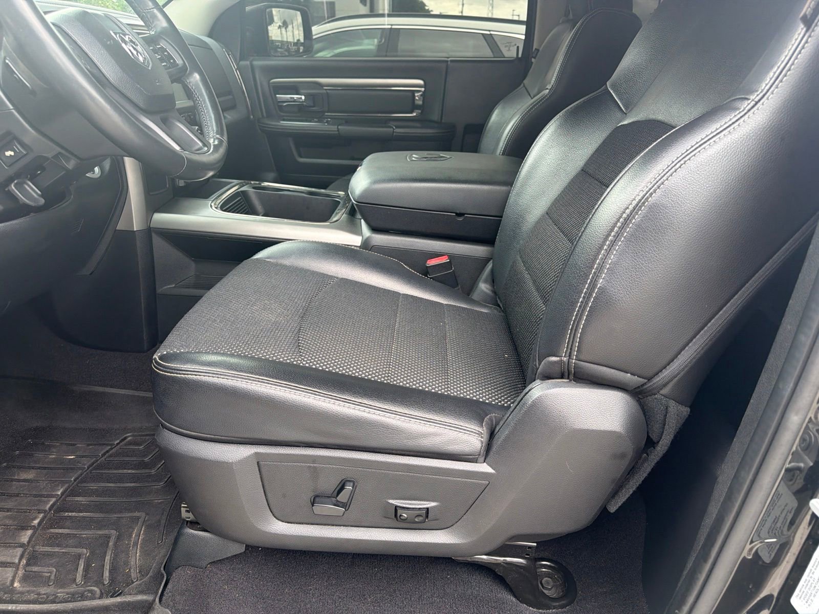 Used 2016 RAM 1500 Sport w/ Convenience Group RWD image 10