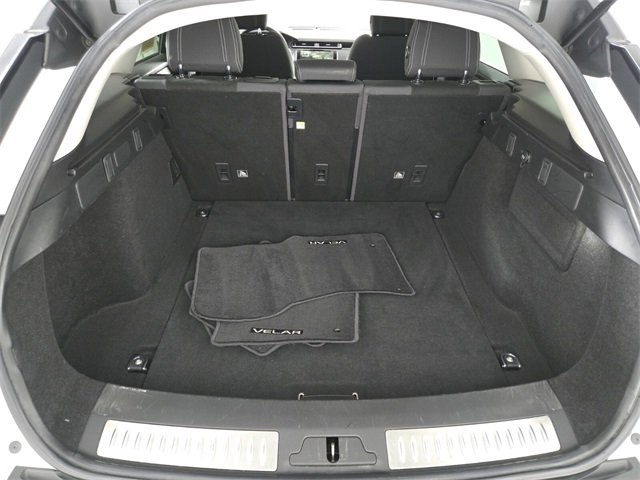 Used 2019 Land Rover Range Rover Velar image 15