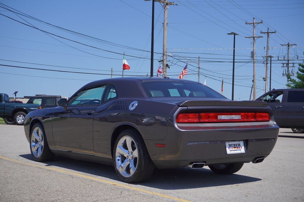 Used 2014 Dodge Challenger R/T Plus RWD image 5