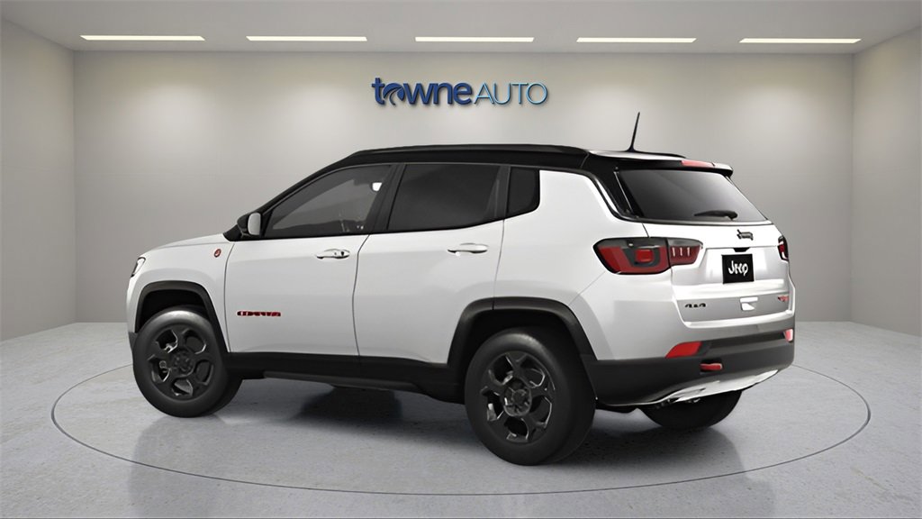 Used 2023 Jeep Compass Trailhawk image 4