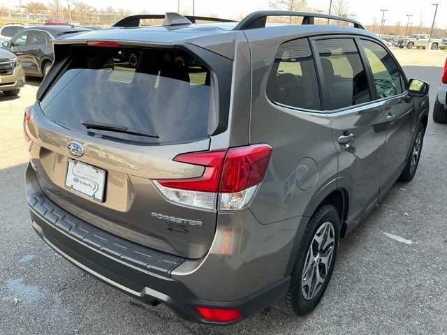 Used 2019 Subaru Forester Premium image 7
