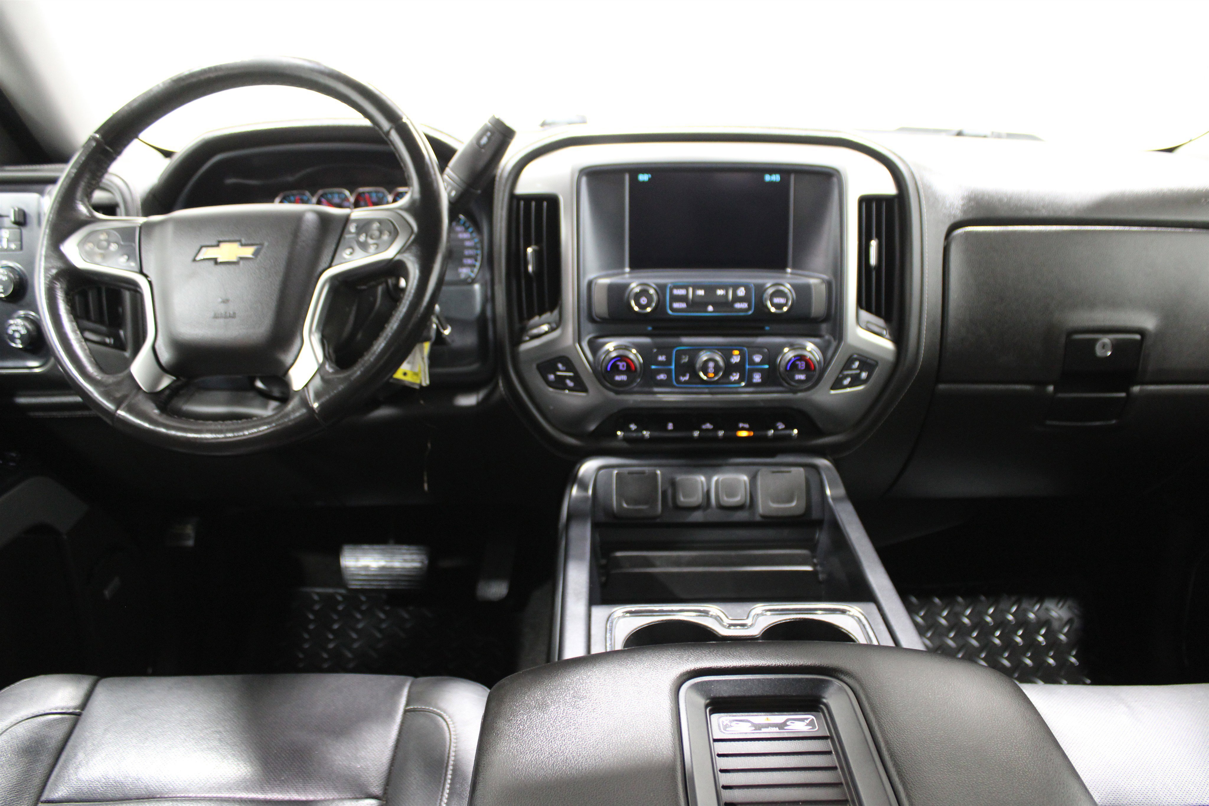 Used 2018 Chevrolet Silverado 1500 LTZ Z71 w/ LTZ Plus Package image 2