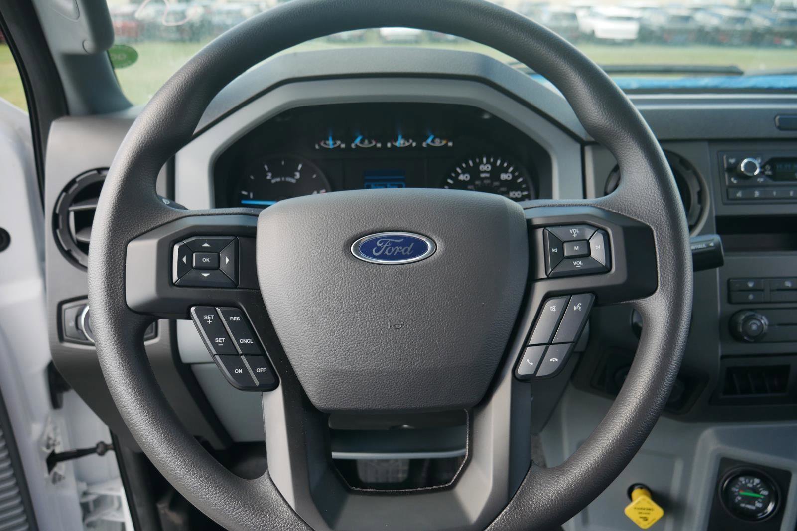 New 2025 Ford F750 2WD Regular Cab Super Duty image 29