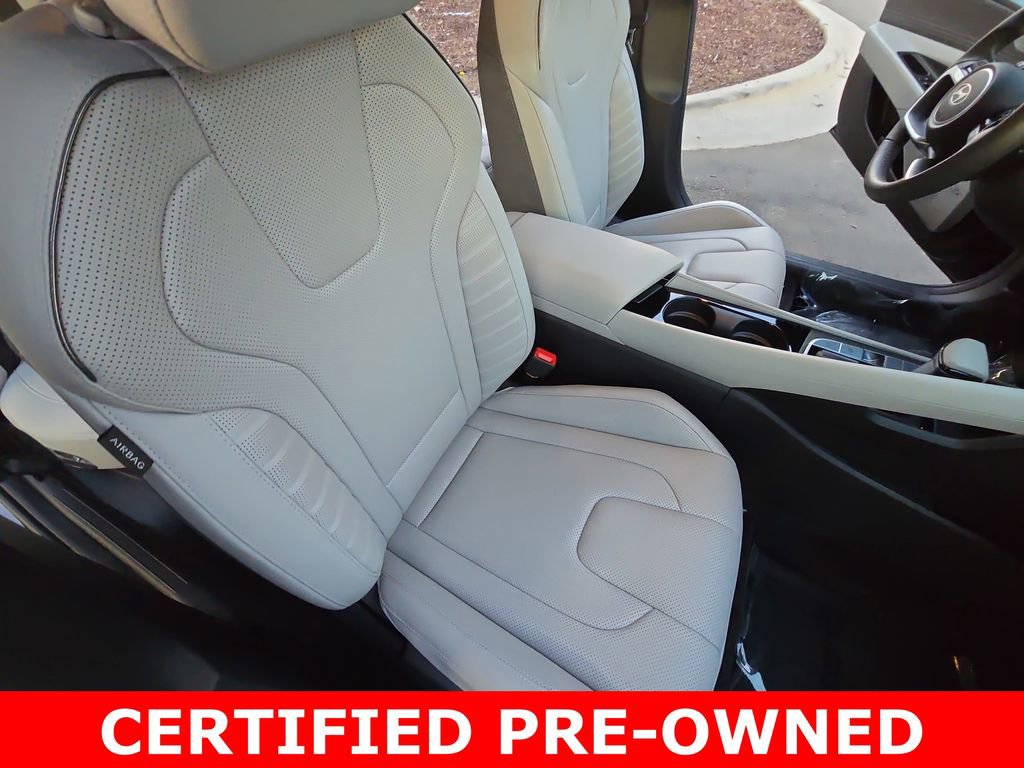 Certified 2025 Hyundai Elantra Limited image 10